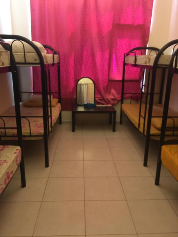 Ladies Only-Anaruby Backpackers - Metro Station Mashreq Dubái Exterior foto